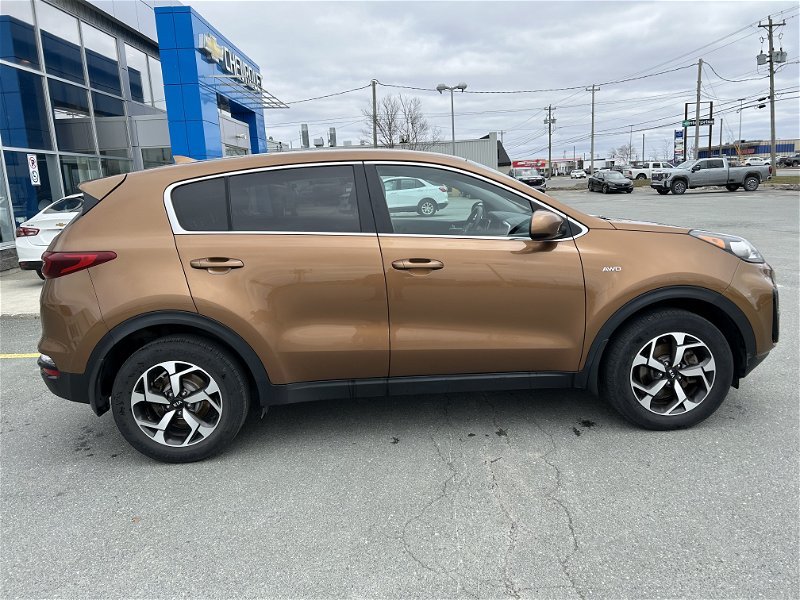 2021  Sportage LX in Clarenville, Newfoundland and Labrador - 9 - w1024h768px