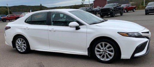 2021  Camry SE in Clarenville, Newfoundland and Labrador - 4 - w1024h768px
