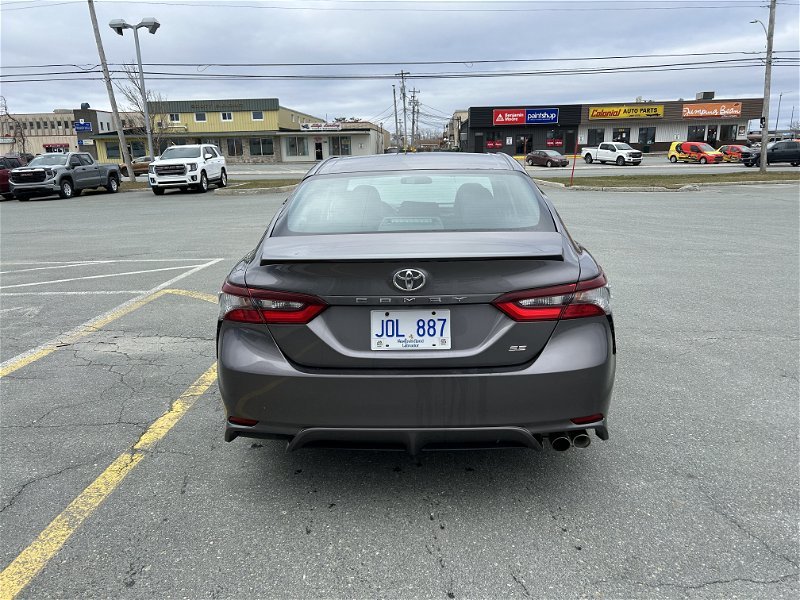 2021  Camry SE in Burin bay Arm, Newfoundland and Labrador - 6 - w1024h768px