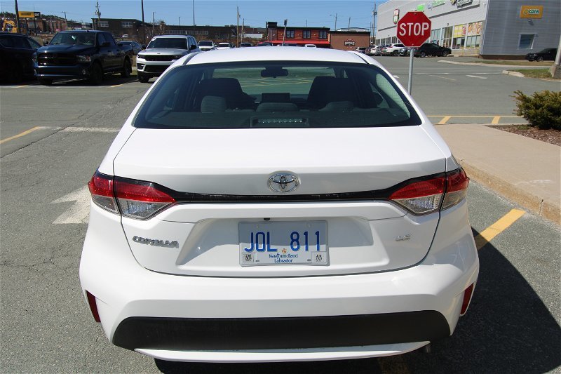 2021  Corolla LE in St. John's, Newfoundland and Labrador - 3 - w1024h768px