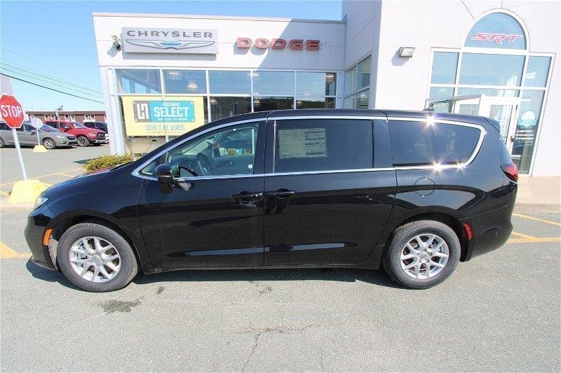 2023  Pacifica TOURING L in St. John's, Newfoundland and Labrador - 2 - w1024h768px