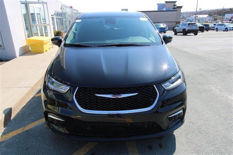 2023  Pacifica TOURING L in Newfoundland and Labrador, Newfoundland and Labrador - 4 - w1024h768px