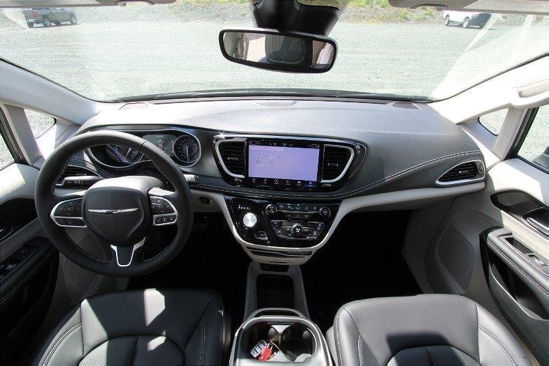 2023  Pacifica TOURING L in St. John's, Newfoundland and Labrador - 7 - w1024h768px