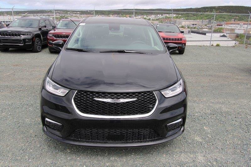 2023  Pacifica TOURING L in St. John's, Newfoundland and Labrador - 4 - w1024h768px