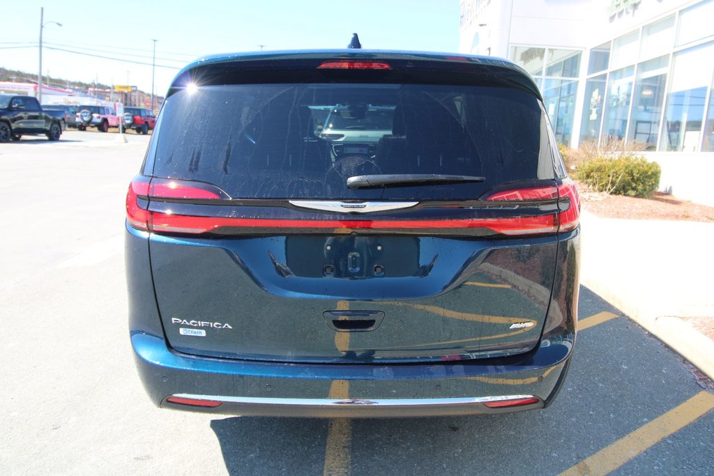2025 Chrysler Pacifica SELECT AWD in St. John's, Newfoundland and Labrador - 3 - w1024h768px