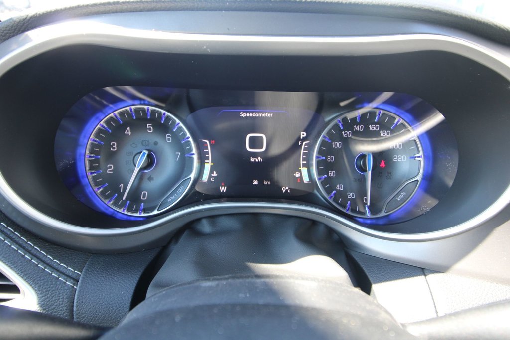 2025 Chrysler Pacifica SELECT AWD in St. John's, Newfoundland and Labrador - 15 - w1024h768px