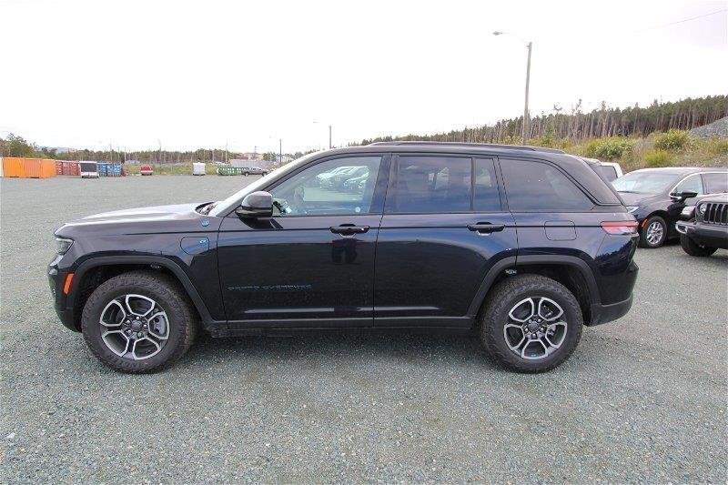 2023  Grand Cherokee 4xe TRAILHAWK in St. John's, Newfoundland and Labrador - 2 - w1024h768px