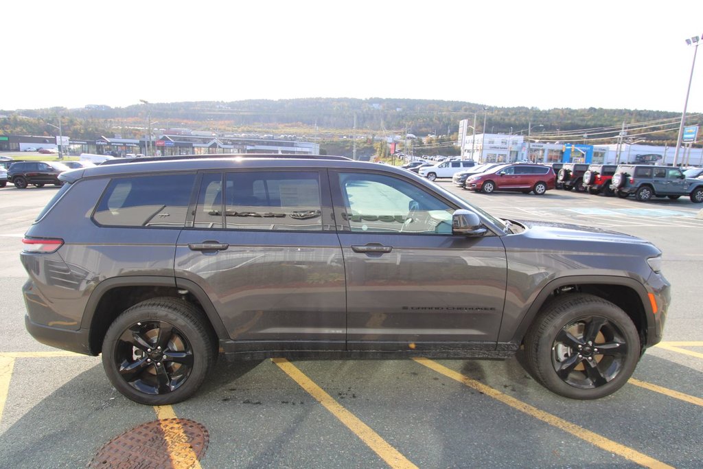 2024  Grand Cherokee L LIMITED in St. John's, Newfoundland and Labrador - 4 - w1024h768px