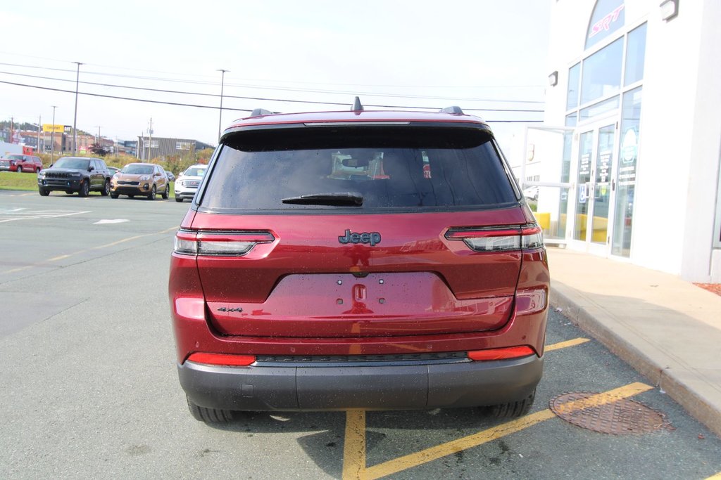 2024 Jeep Grand Cherokee L ALTITUDE in St. John's, Newfoundland and Labrador - 3 - w1024h768px