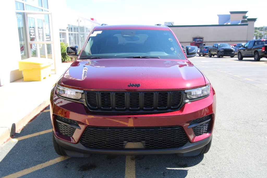 2024  Grand Cherokee ALTITUDE in St. John's, Newfoundland and Labrador - 5 - w1024h768px