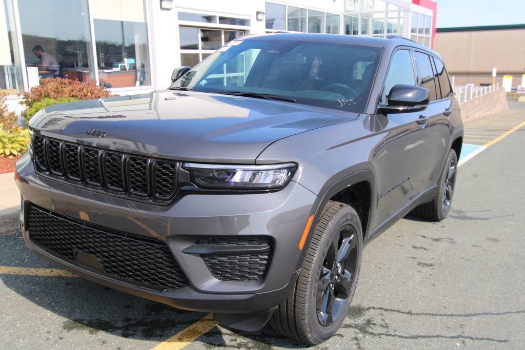 2024 Jeep Grand Cherokee ALTITUDE in Newfoundland and Labrador, Newfoundland and Labrador - 1 - w1024h768px