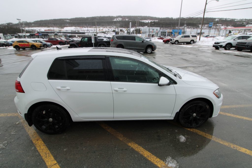 2019 Volkswagen Golf Execline in St. John's, Newfoundland and Labrador - 16 - w1024h768px