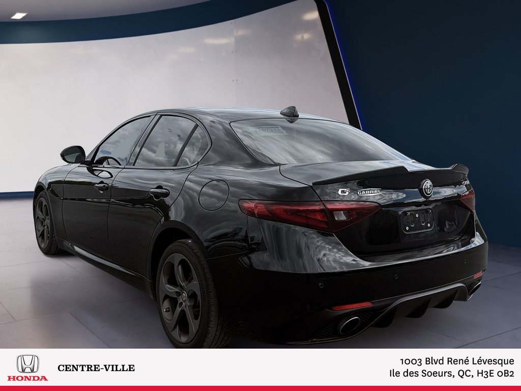 Alfa Romeo Giulia  2017 à Montreal, Québec - 4 - w1024h768px