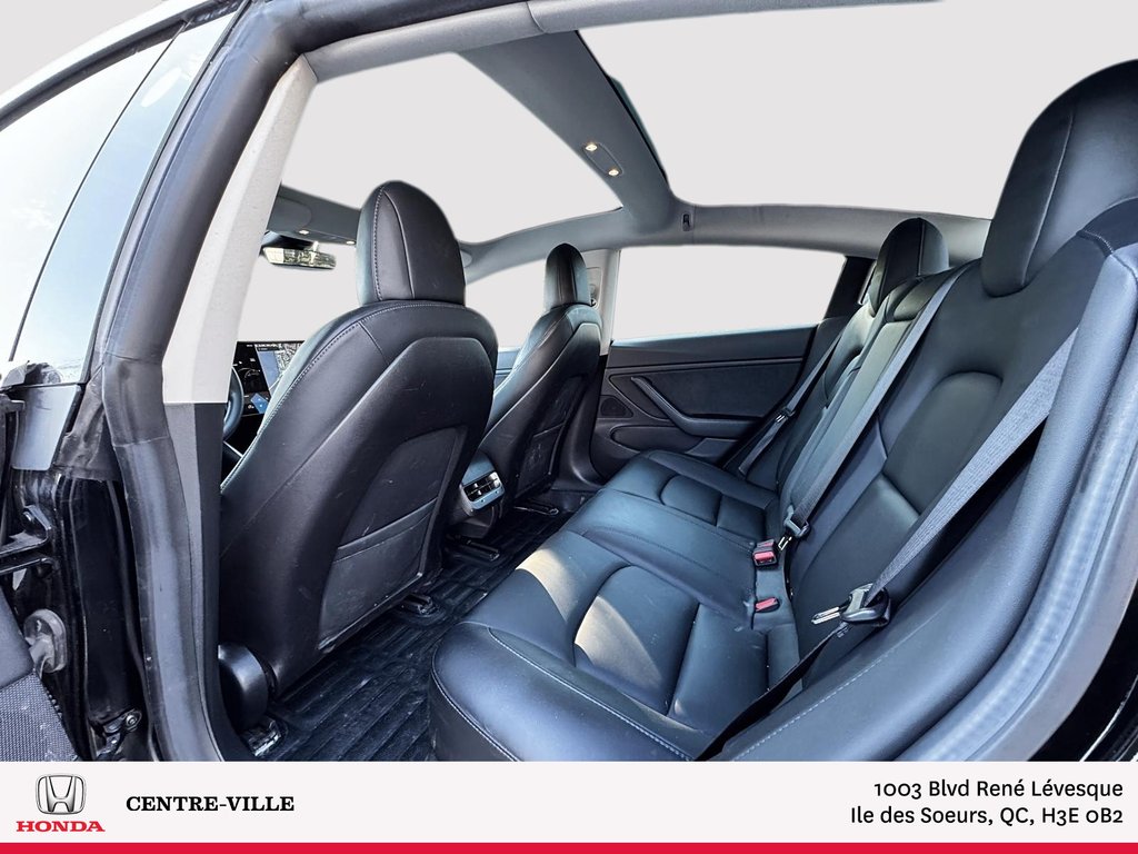 Tesla Model 3  2019 à Montreal, Québec - 5 - w1024h768px