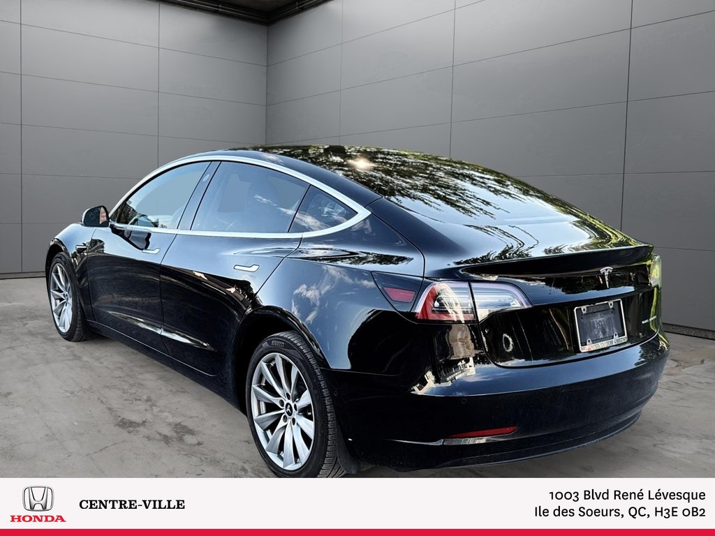 Tesla Model 3  2019 à Montreal, Québec - 4 - w1024h768px
