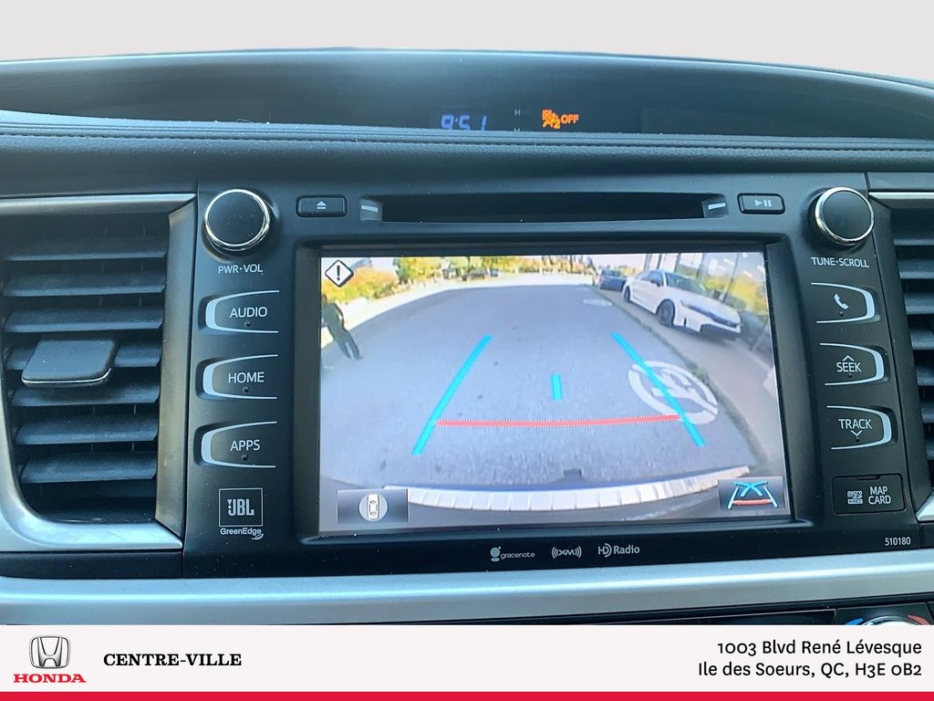 2018 Toyota Highlander Limited in Montreal, Quebec - 18 - w1024h768px