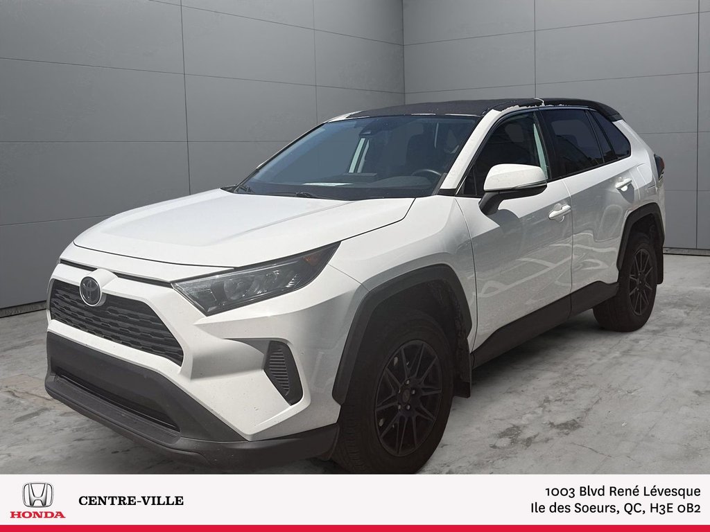 2022 Toyota RAV4 LE in Montreal, Quebec - 1 - w1024h768px