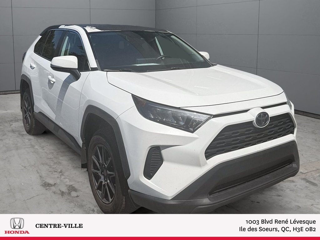 2022 Toyota RAV4 LE in Montreal, Quebec - 2 - w1024h768px