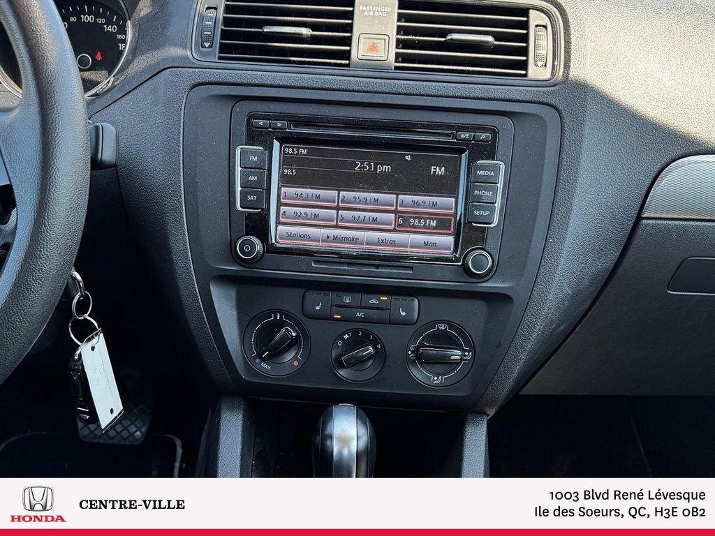 2015 Volkswagen Jetta Sedan Trendline+ in Montreal, Quebec - 7 - w1024h768px