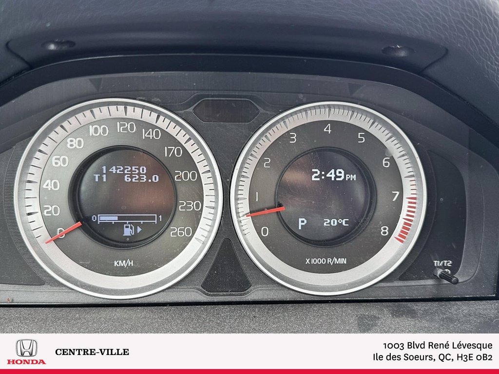 2012 Volvo XC70 in Montreal, Quebec - 6 - w1024h768px