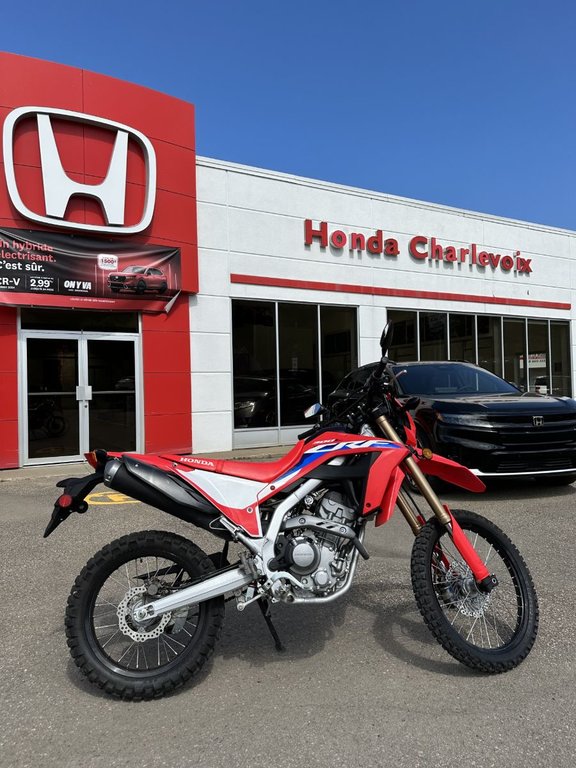 Honda CRF300L  2022 à La Malbaie, Québec - 1 - w1024h768px