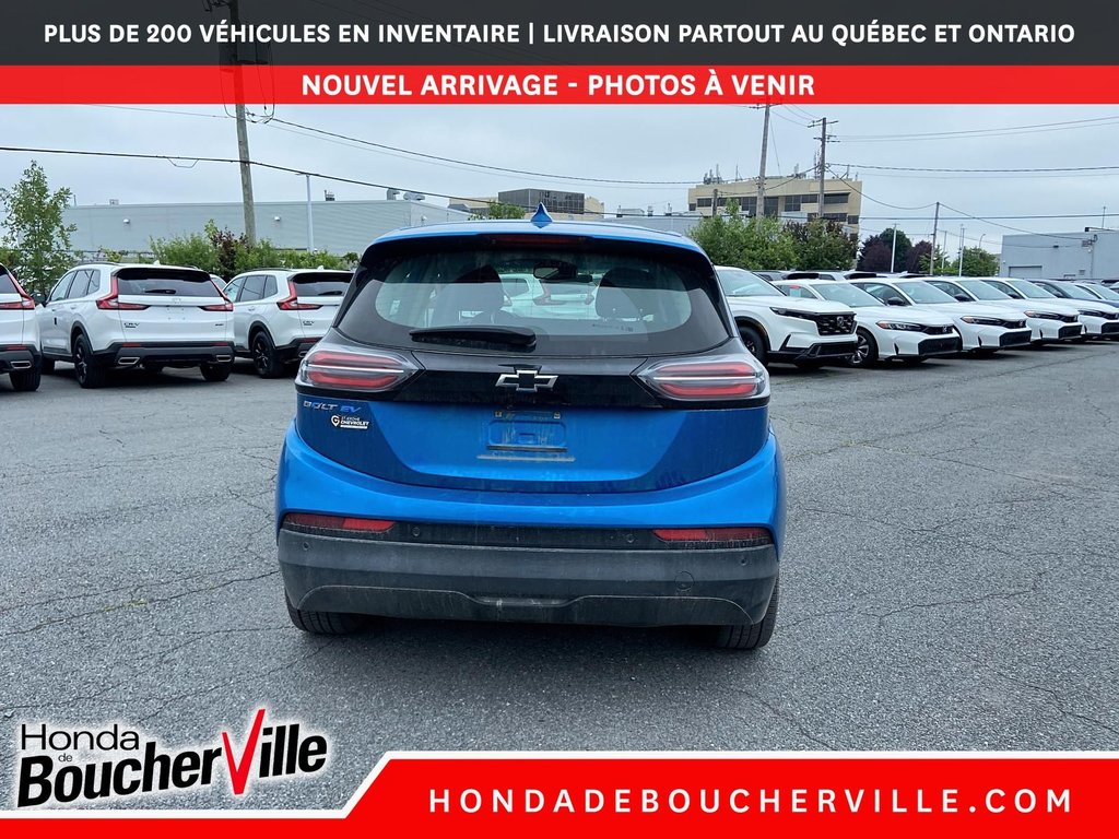 2022 Chevrolet Bolt EV 1LT in Terrebonne, Quebec - 11 - w1024h768px
