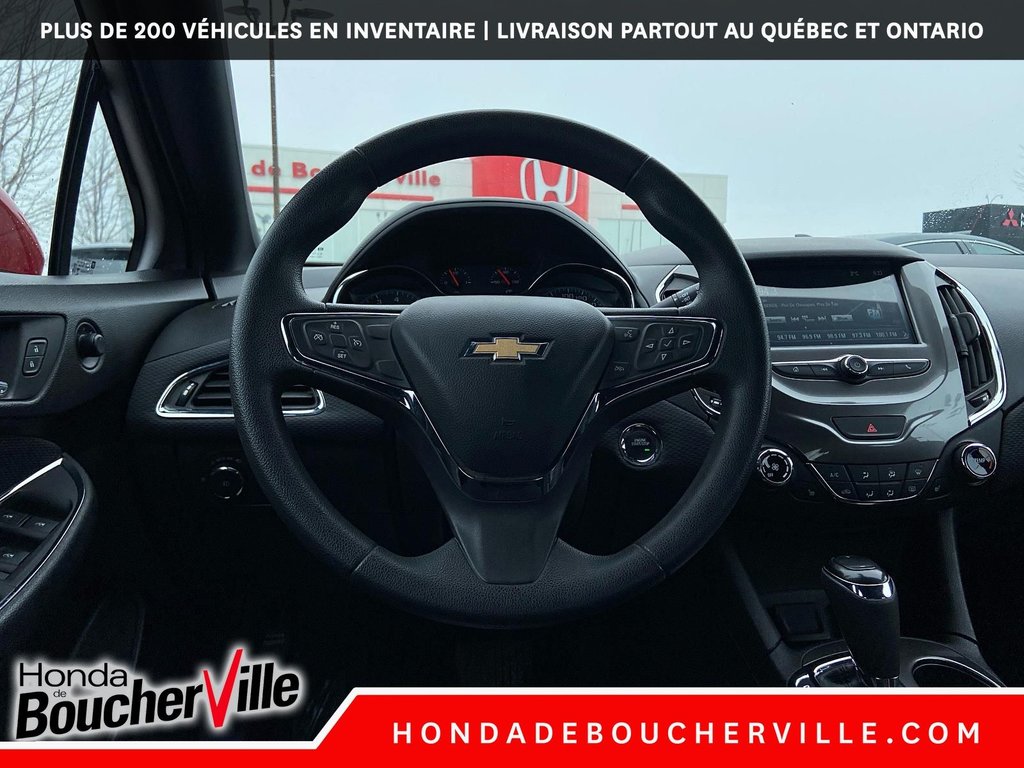 2017 Chevrolet Cruze LT in Terrebonne, Quebec - 20 - w1024h768px