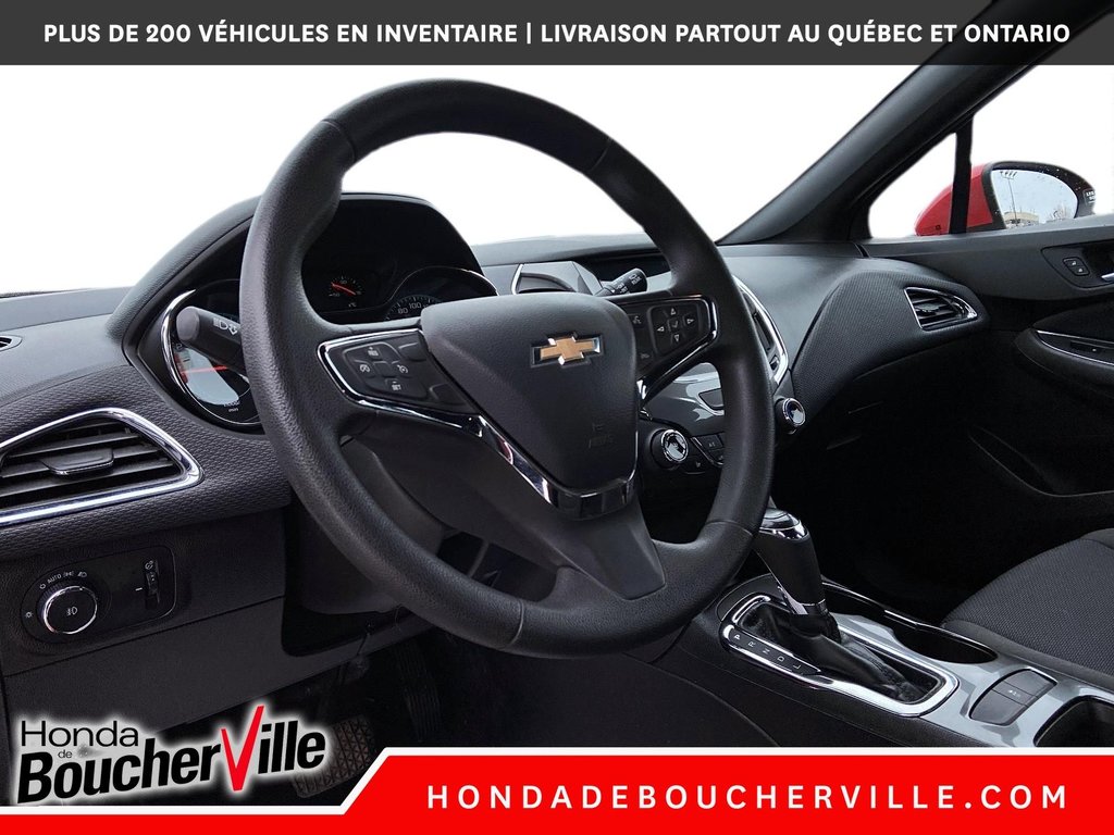 2017 Chevrolet Cruze LT in Terrebonne, Quebec - 19 - w1024h768px