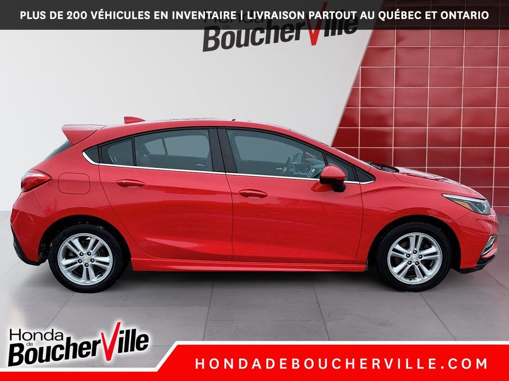 2017 Chevrolet Cruze LT in Terrebonne, Quebec - 7 - w1024h768px