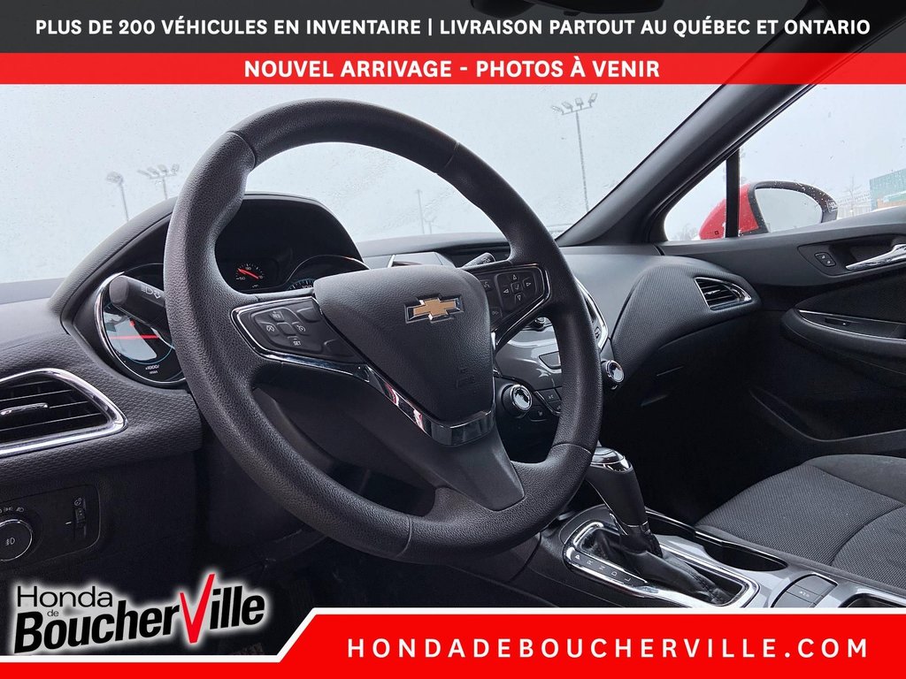 Chevrolet Cruze LT 2017 à Terrebonne, Québec - 13 - w1024h768px