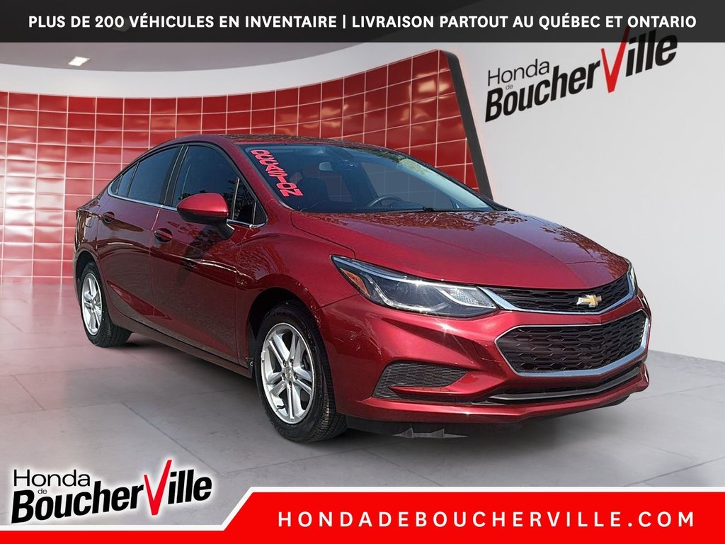 2017 Chevrolet Cruze LT in Terrebonne, Quebec - 11 - w1024h768px