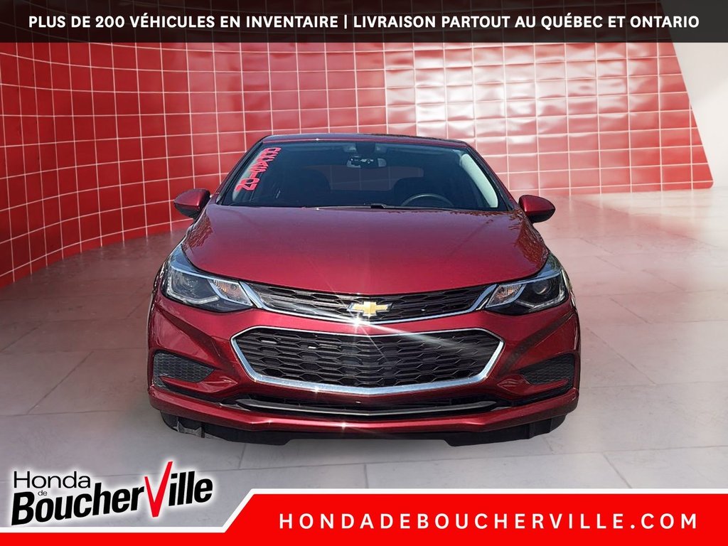 2017 Chevrolet Cruze LT in Terrebonne, Quebec - 13 - w1024h768px