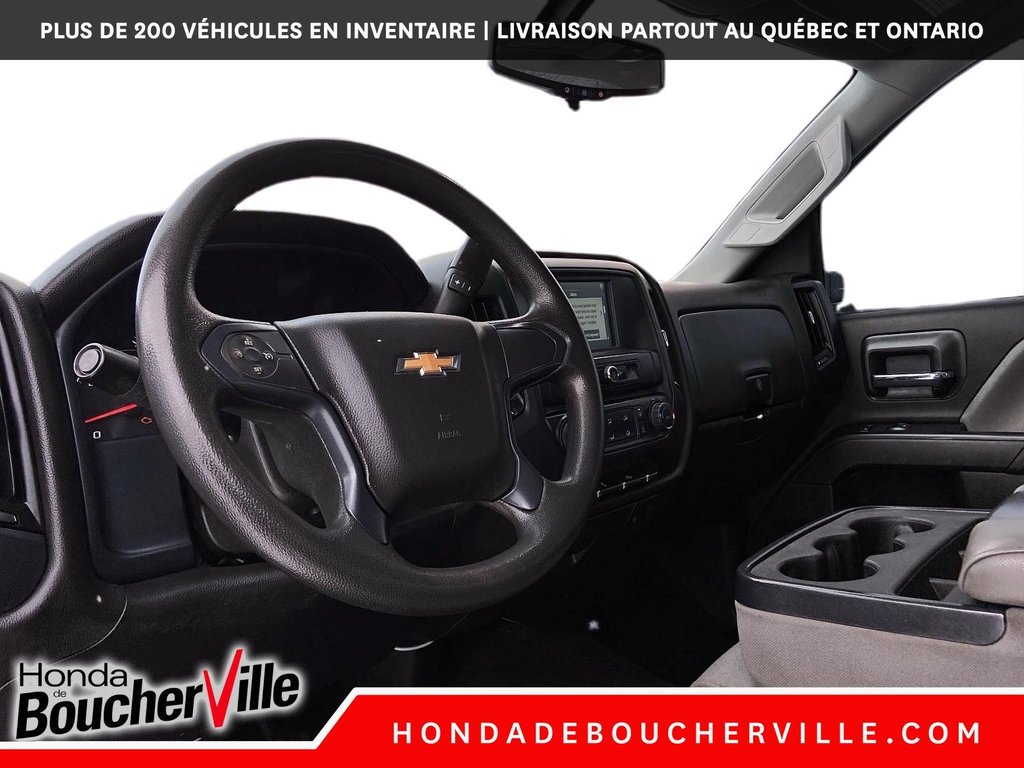 2018 Chevrolet Silverado 1500 Custom in Terrebonne, Quebec - 13 - w1024h768px