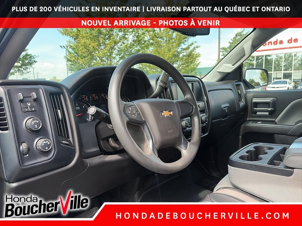 2018 Chevrolet Silverado 1500 Custom in Terrebonne, Quebec - 23 - w1024h768px
