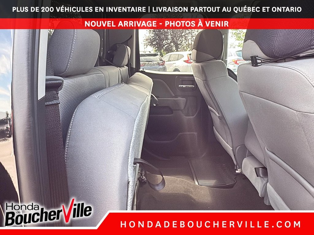 2018 Chevrolet Silverado 1500 Custom in Terrebonne, Quebec - 17 - w1024h768px