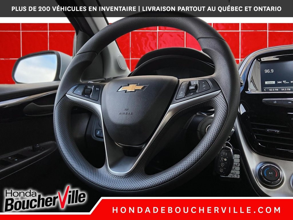 2018 Chevrolet Spark LT in Terrebonne, Quebec - 23 - w1024h768px