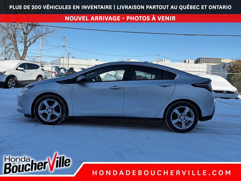2018 Chevrolet Volt LT in Terrebonne, Quebec - 3 - w1024h768px