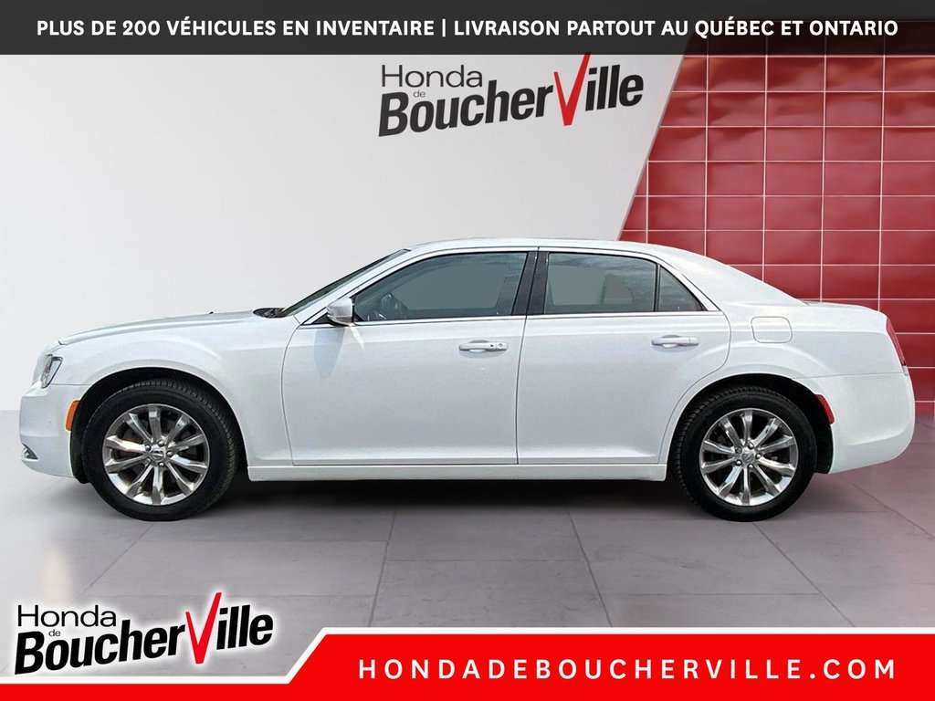 2015 Chrysler 300 Touring in Terrebonne, Quebec - 17 - w1024h768px