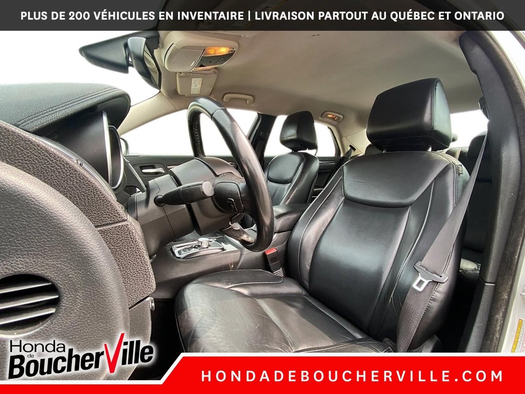 2015 Chrysler 300 Touring in Terrebonne, Quebec - 21 - w1024h768px
