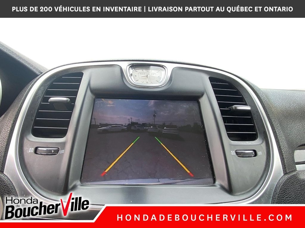 2015 Chrysler 300 Touring in Terrebonne, Quebec - 32 - w1024h768px