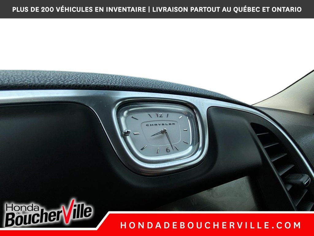 2015 Chrysler 300 Touring in Terrebonne, Quebec - 31 - w1024h768px