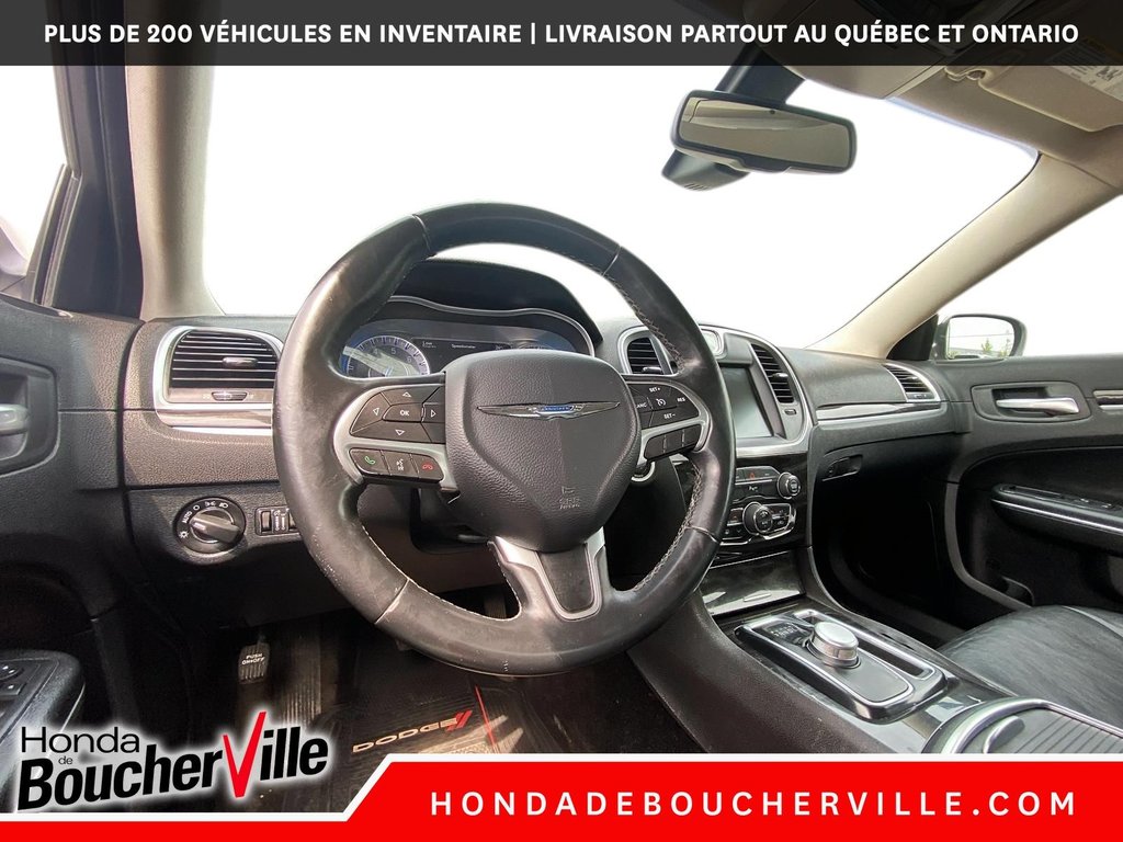 2015 Chrysler 300 Touring in Terrebonne, Quebec - 27 - w1024h768px