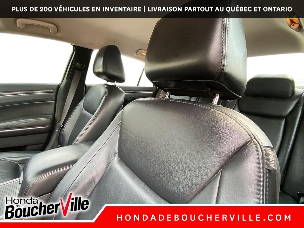 2015 Chrysler 300 Touring in Terrebonne, Quebec - 23 - w1024h768px