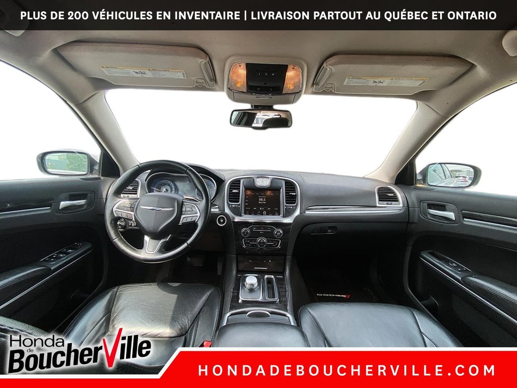 2015 Chrysler 300 Touring in Terrebonne, Quebec - 25 - w1024h768px