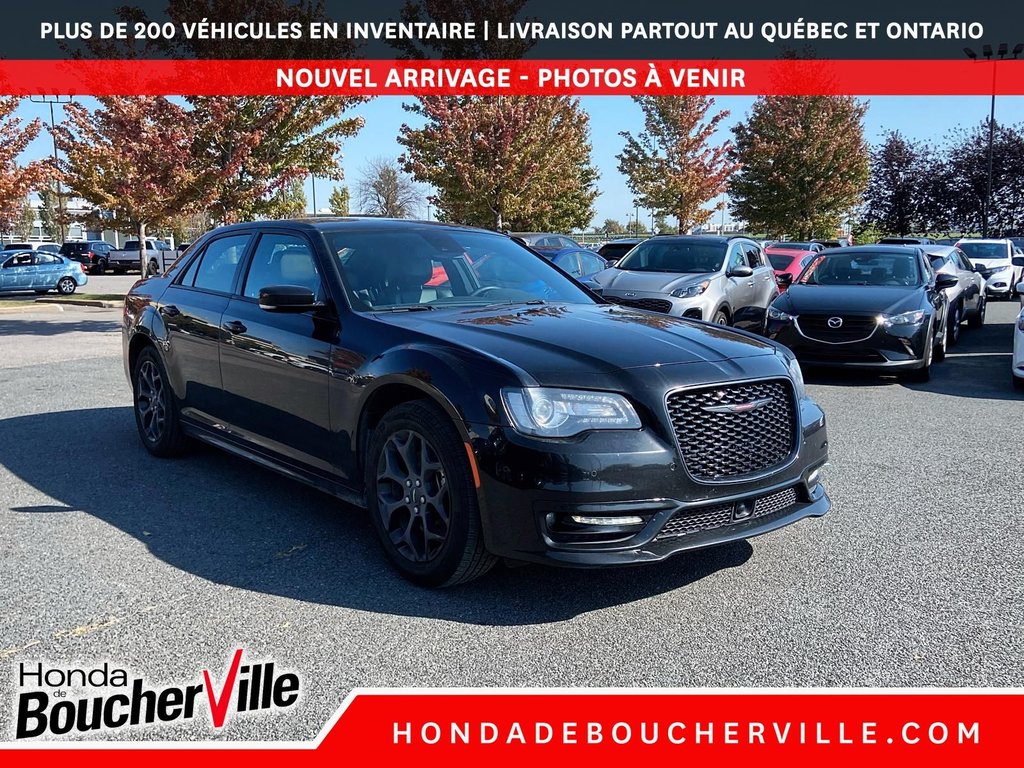2023 Chrysler 300 300S in Terrebonne, Quebec - 3 - w1024h768px