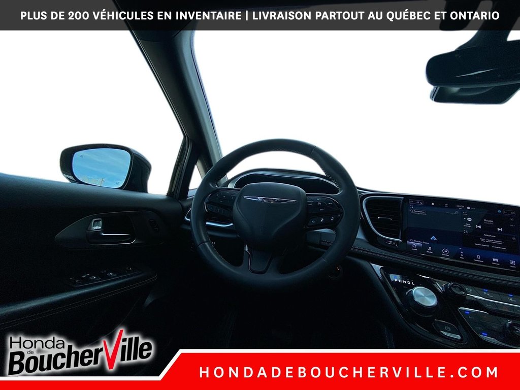 2022 Chrysler Pacifica Hybrid Limited S in Terrebonne, Quebec - 31 - w1024h768px