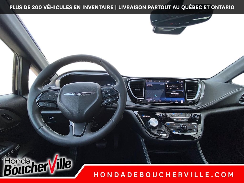 2022 Chrysler Pacifica Hybrid Limited S in Terrebonne, Quebec - 33 - w1024h768px