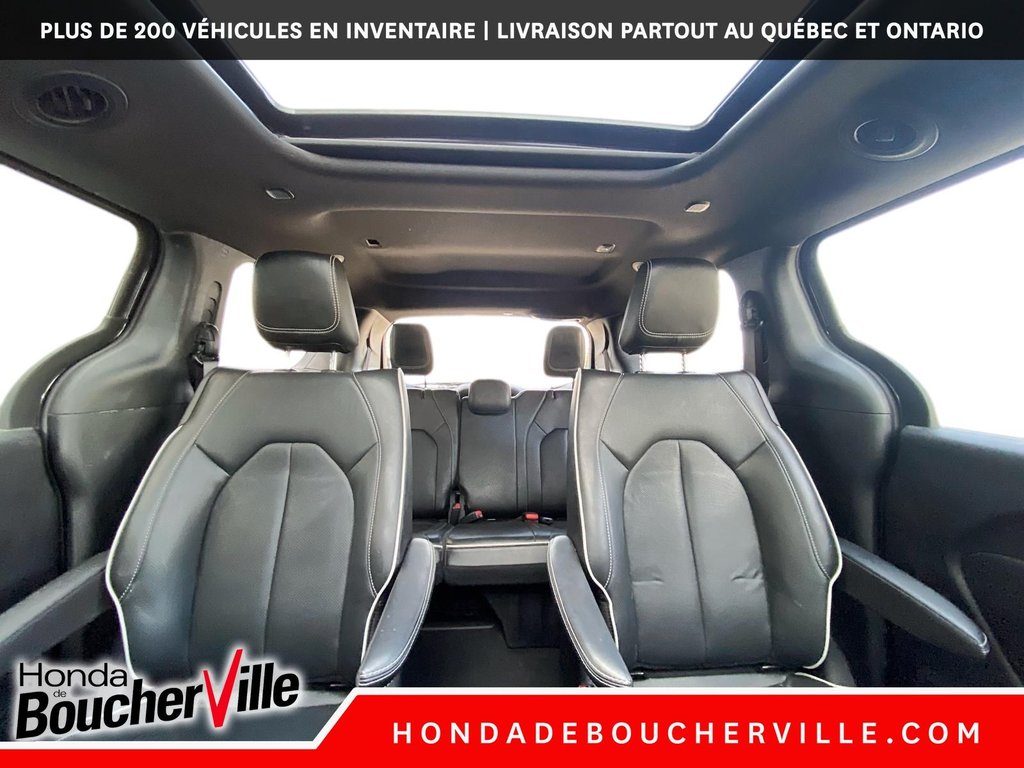 2022 Chrysler Pacifica Hybrid Limited S in Terrebonne, Quebec - 27 - w1024h768px