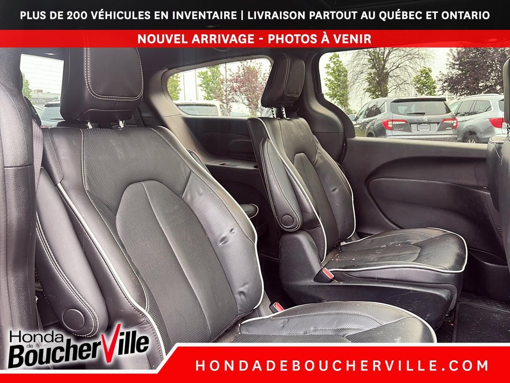 Chrysler Pacifica Hybrid Limited 2022 à Terrebonne, Québec - 12 - w1024h768px