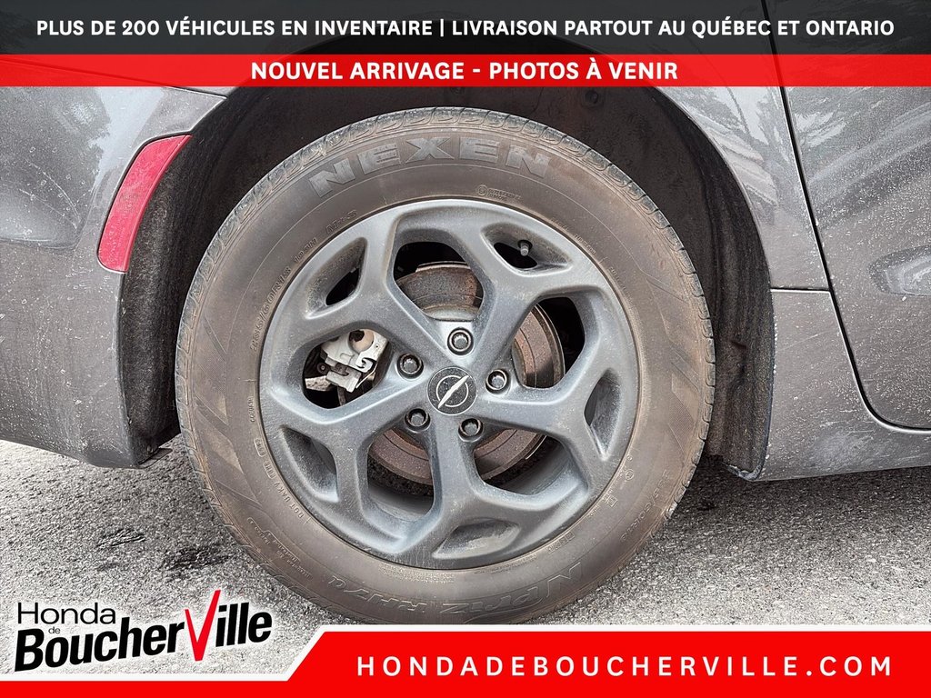 Chrysler Pacifica Hybrid Limited 2022 à Terrebonne, Québec - 10 - w1024h768px
